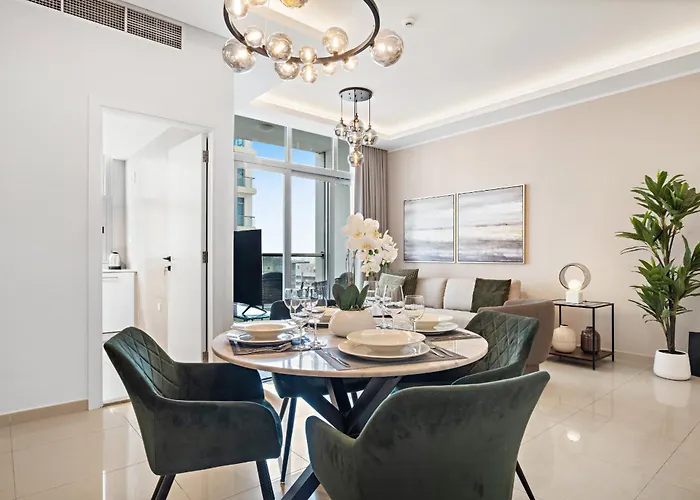 Vayk - Fully Renovated 1Br In Dubai Marina